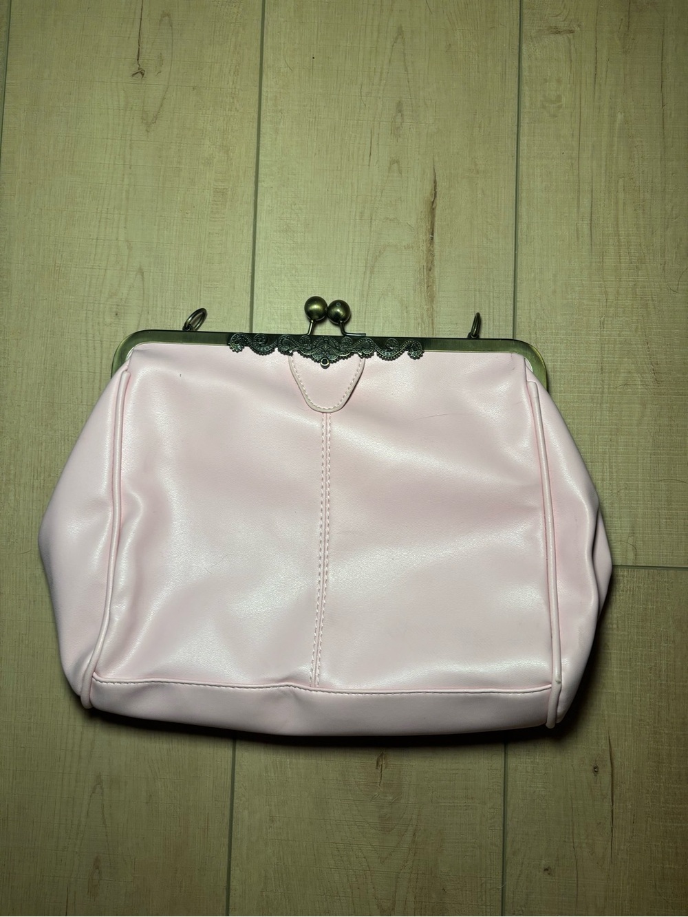 Classic Kiss-Lock Frame Pink Women’s Clutch